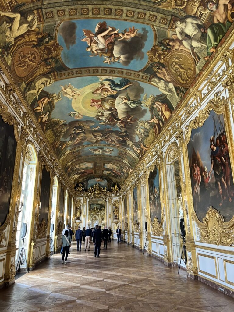 Das Foto zeigt die Galerie Dorée in der Banque de France bei unserer Führung