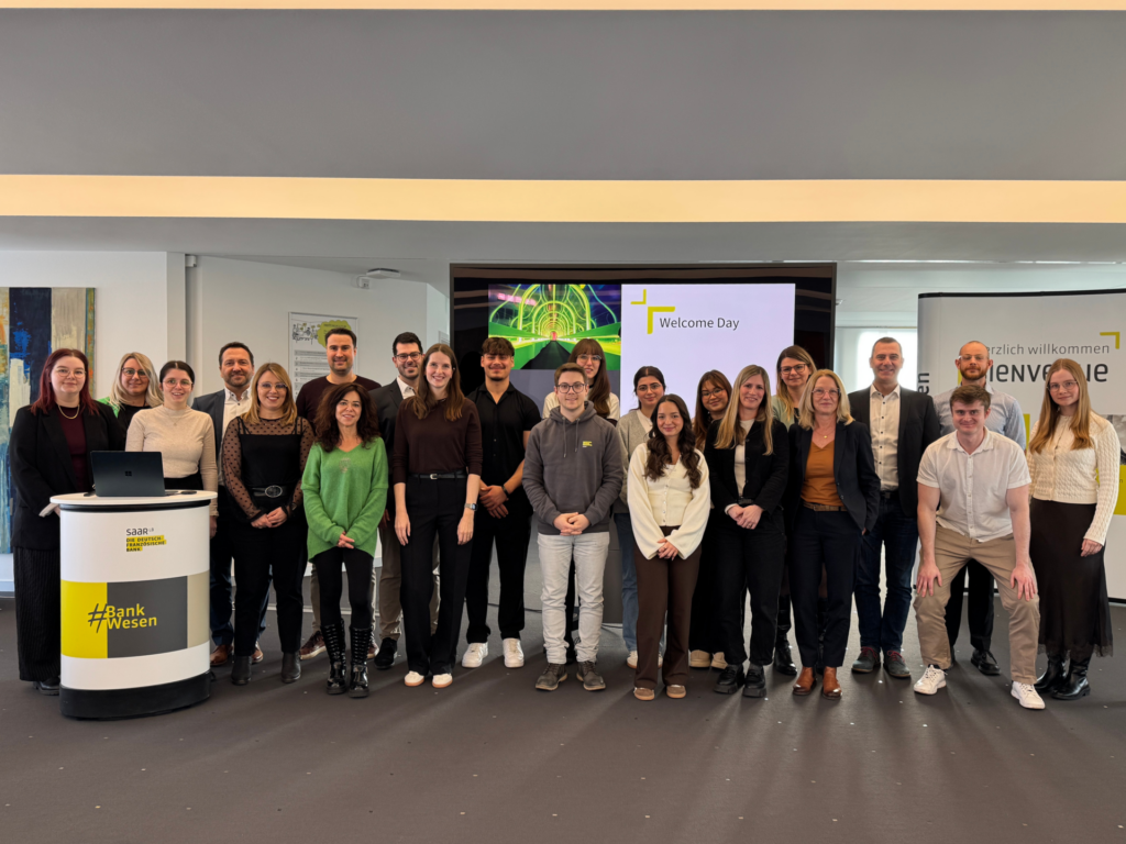 Das Foto zeigt die Talentklasse mit den Teilnehmern des ersten Welcome Days.